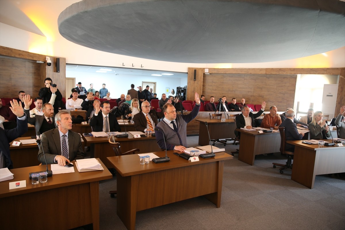 Edirne Belediye Meclisi ocak ayı toplantısı, Belediye Başkanı Filiz Gencan Akın başkanlığında...