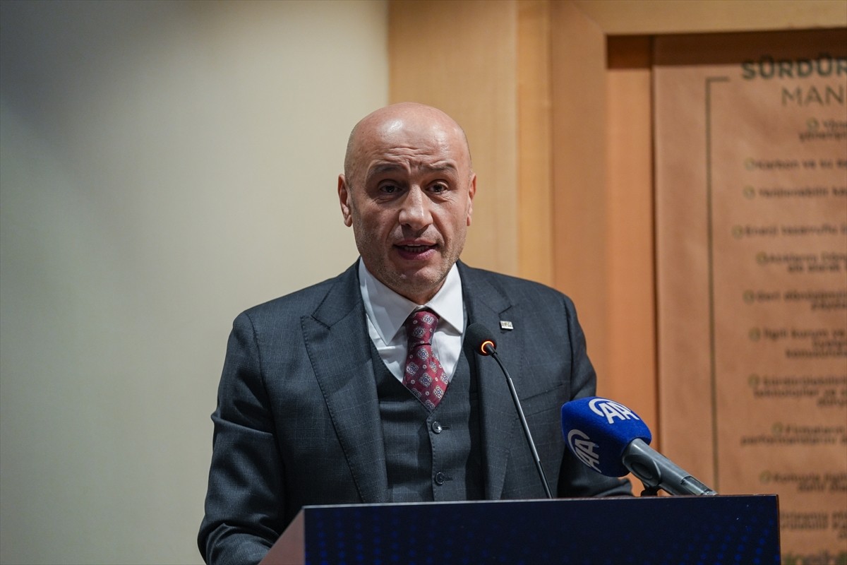 Ege İhracatçı Birlikleri'nde "TİM Bölgesel İhracat Buluşmaları İzmir" programı düzenlendi....