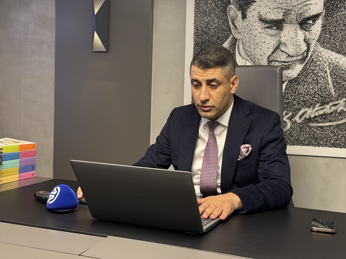 Ekol TV Yönetim Kurulu Başkanı Emrah Doğru, Anadolu Ajansının (AA) gözünden 2024'e damga vuran...