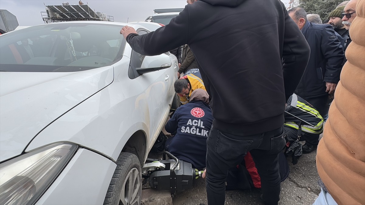 Elazığ'da meydana gelen trafik kazasında bir kişi ağır yaralandı.
