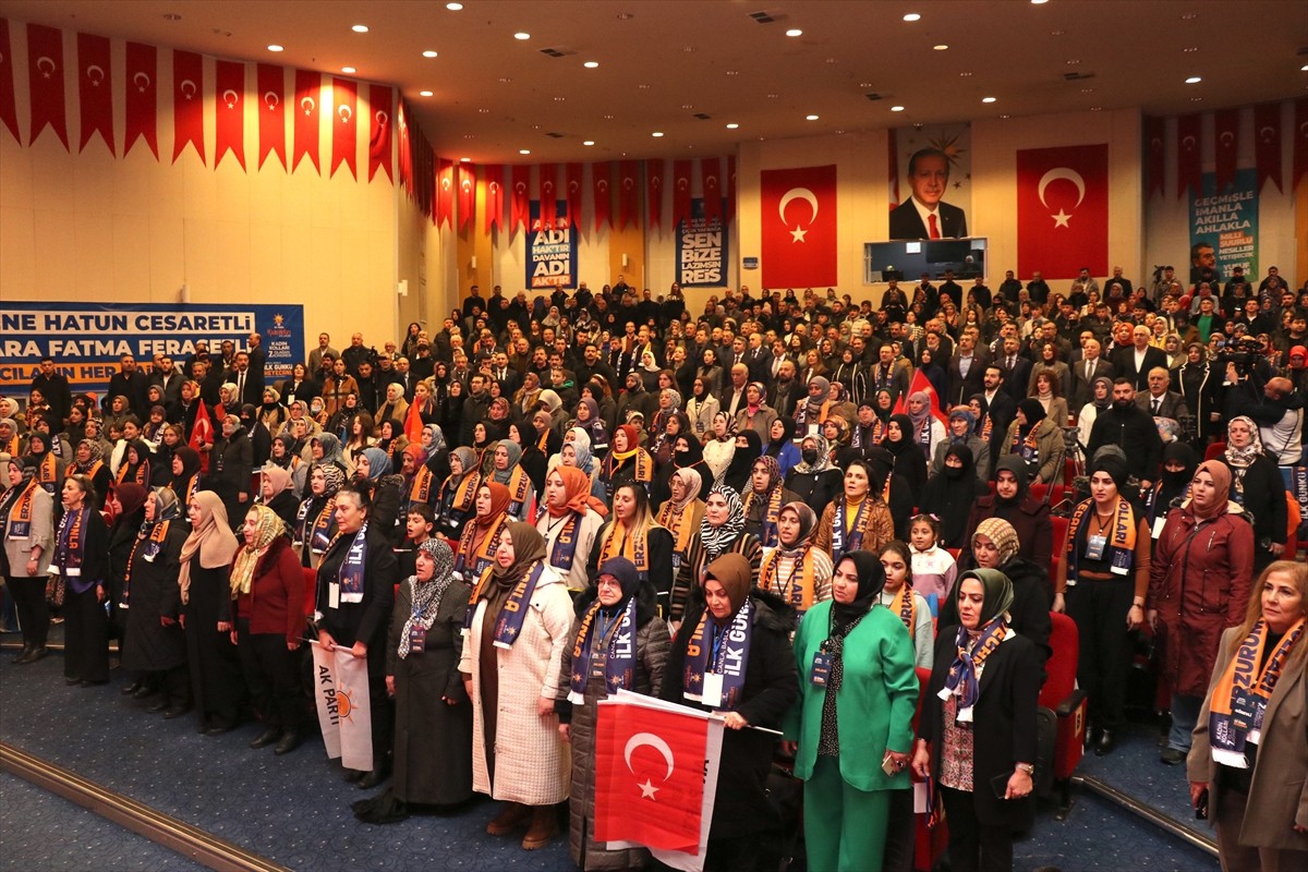 Erzurum'da Necip Fazıl Kısakürek Kültür Merkezi'nde AK Parti Erzurum Kadın Kolları 7. Olağan...