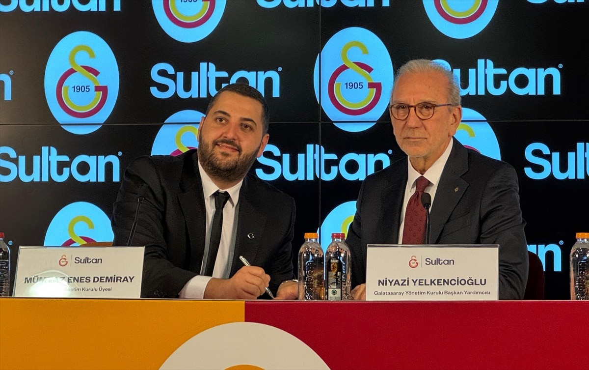 Galatasaray Kulübü ile içecek markası Sultan arasında sponsorluk anlaşması imzalandı. RAMS Park'ta...