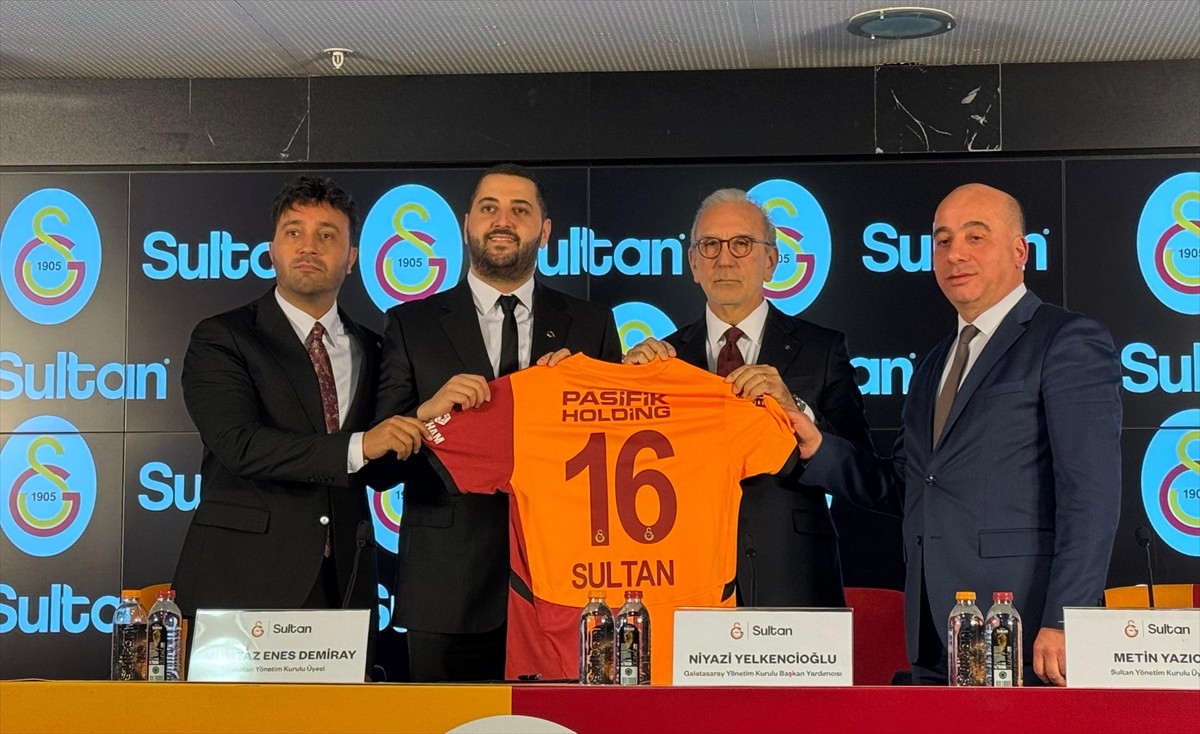 Galatasaray Kulübü ile içecek markası Sultan arasında sponsorluk anlaşması imzalandı. RAMS Park'ta...