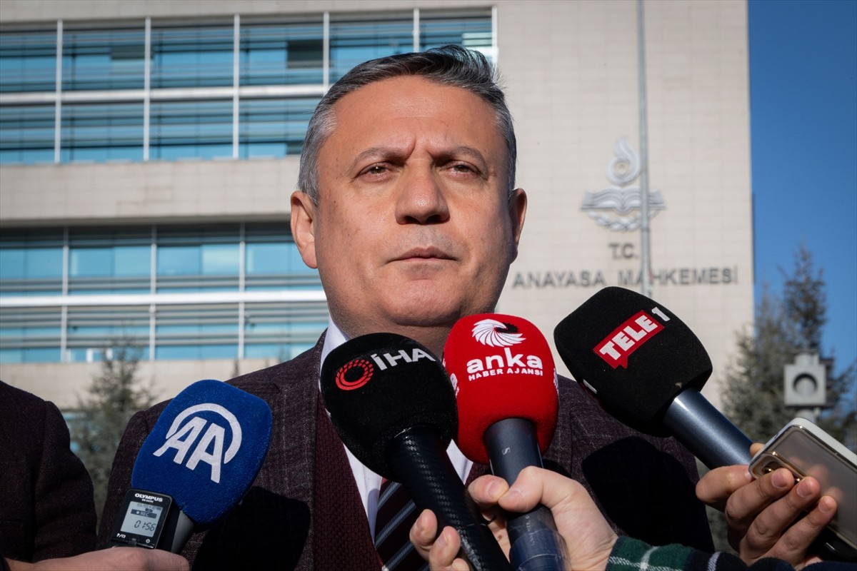 Görevden uzaklaştırılan Esenyurt Belediye Başkanı Ahmet Özer'in avukatları, Özer'in tutukluluğu...