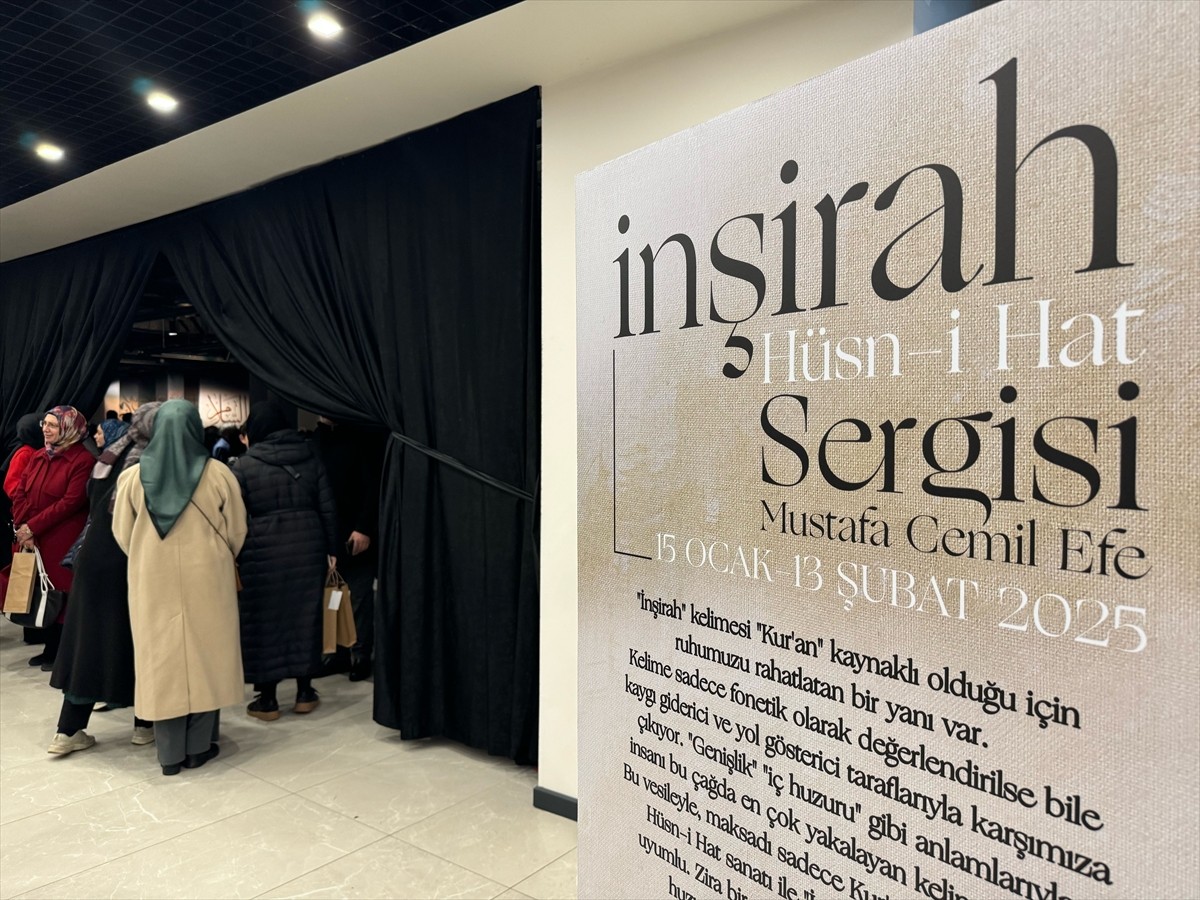 Hattat Mustafa Cemil Efe'nin 111 hüsnühat eseri ile çeşitli enstalasyonların yer aldığı "İnşirah"...