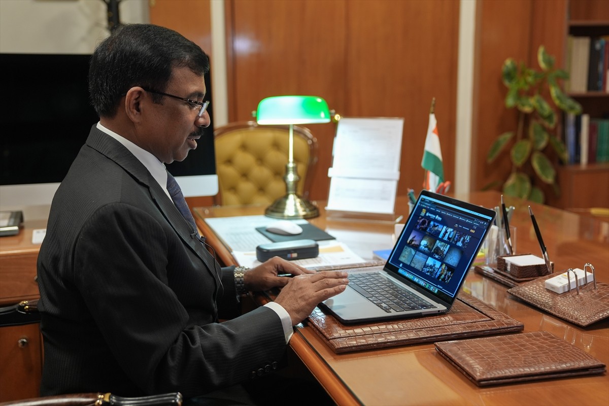 Hindistan'ın Ankara Büyükelçisi Muktesh Pardeshi, Anadolu Ajansının (AA) "Yılın Kareleri"...