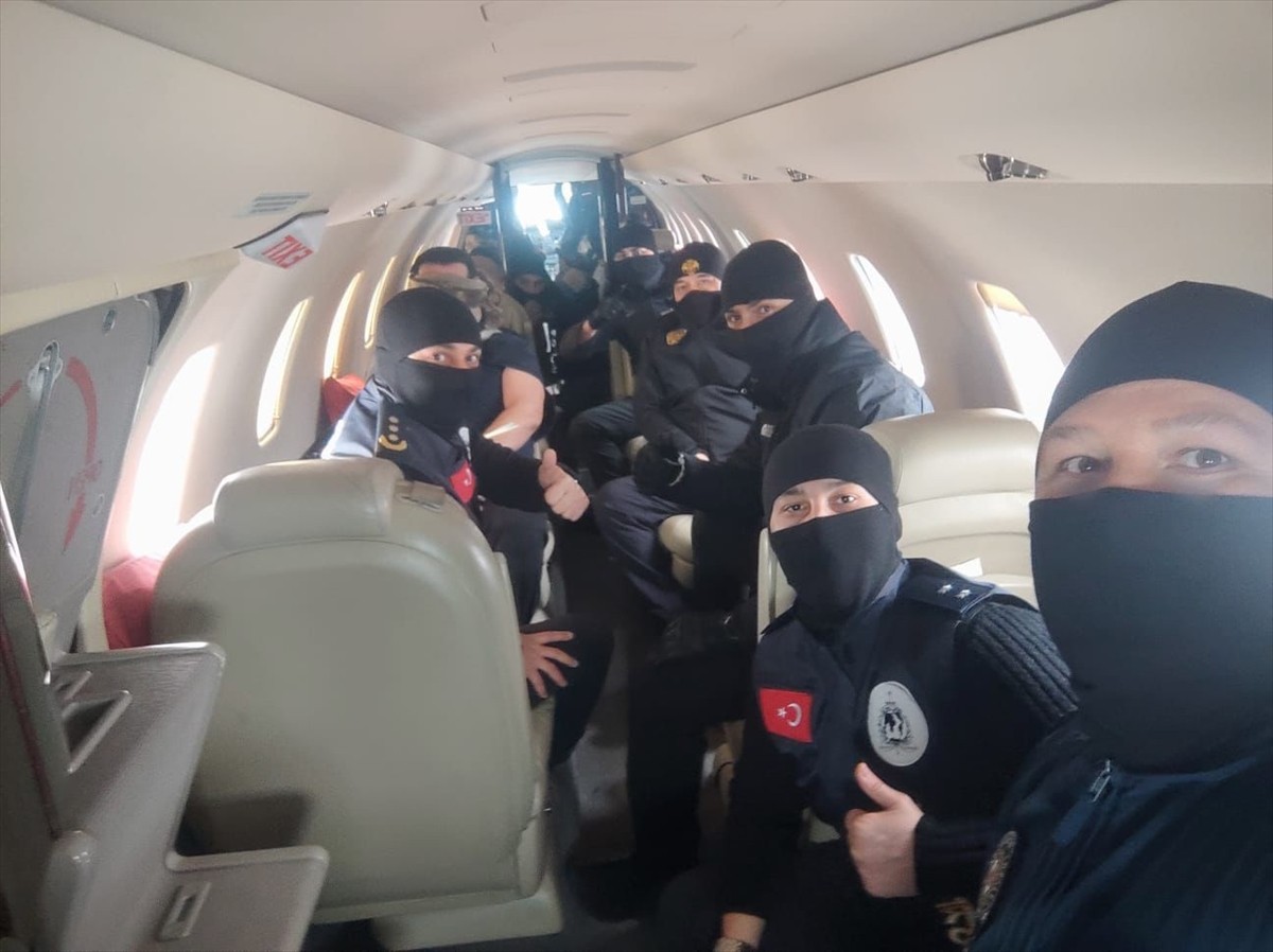 İçişleri Bakanlığı, kırmızı bültenle aranan organize suç örgütü elebaşı Ercan Yılmaz ve suç örgütü...