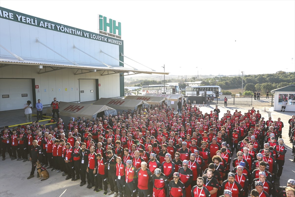 İnsan Hak ve Hürriyetleri (İHH) İnsani Yardım Vakfı Afet Yönetimi Başkanlığına bağlı arama...
