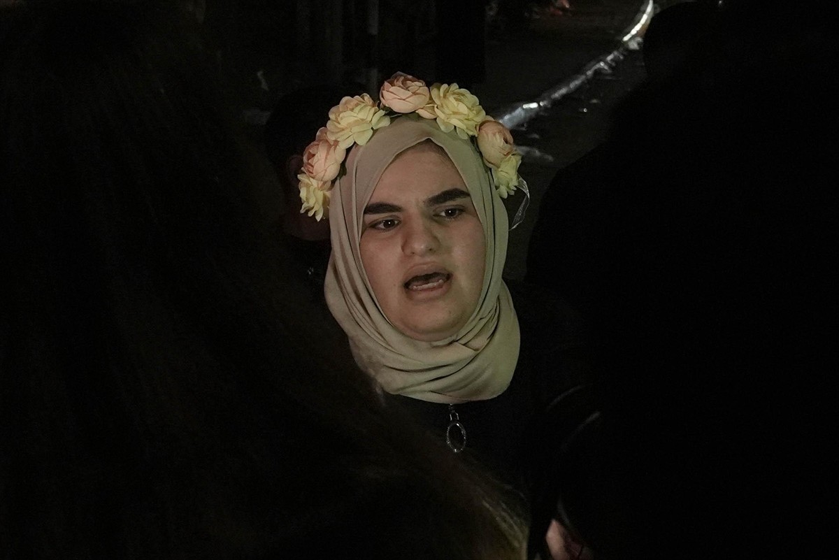 İsrail ile Hamas arasında varılan esir takası kapsamında serbest bırakılan Filistinli Rağad Amru...