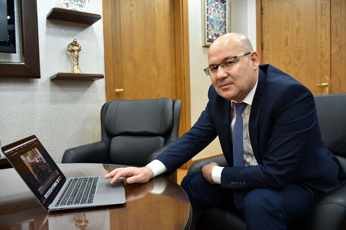 İzmir Adli Yargı İlk Derece Mahkemesi Adalet Komisyonu Başkanı Gökberk Sunal, Anadolu Ajansının...