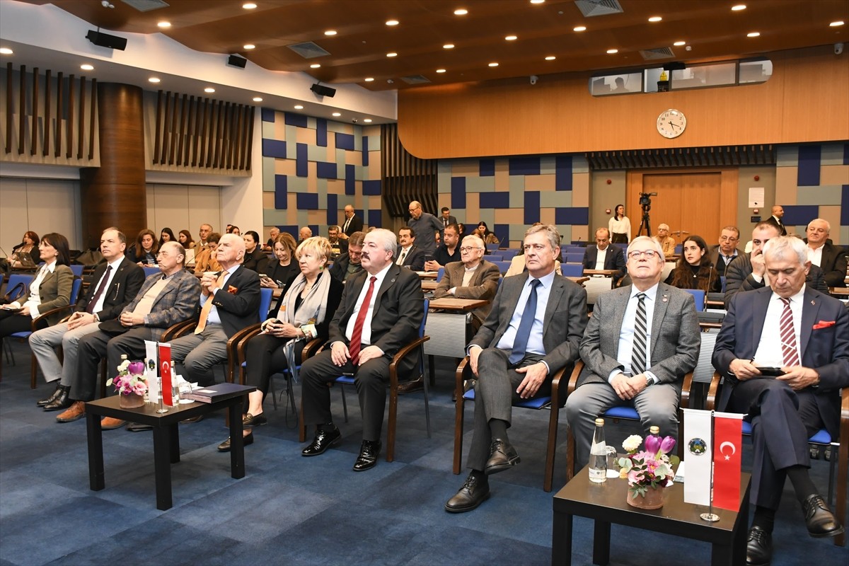 İzmir Ticaret Borsasının (İTB) ocak ayı meclis toplantısı, İzmir Ticaret Odası Çok Amaçlı...