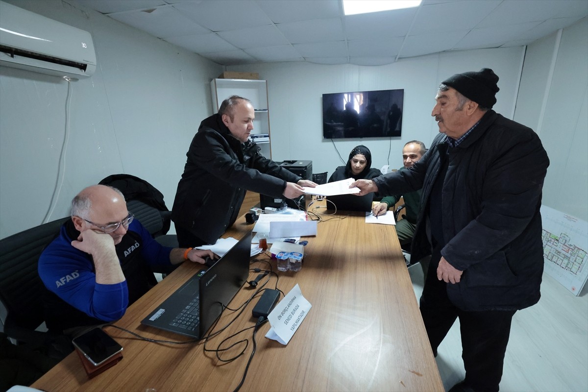 Kahramanmaraş merkezli 6 Şubat 2023'te meydana gelen depremlerden etkilenen Malatya'nın Darende...