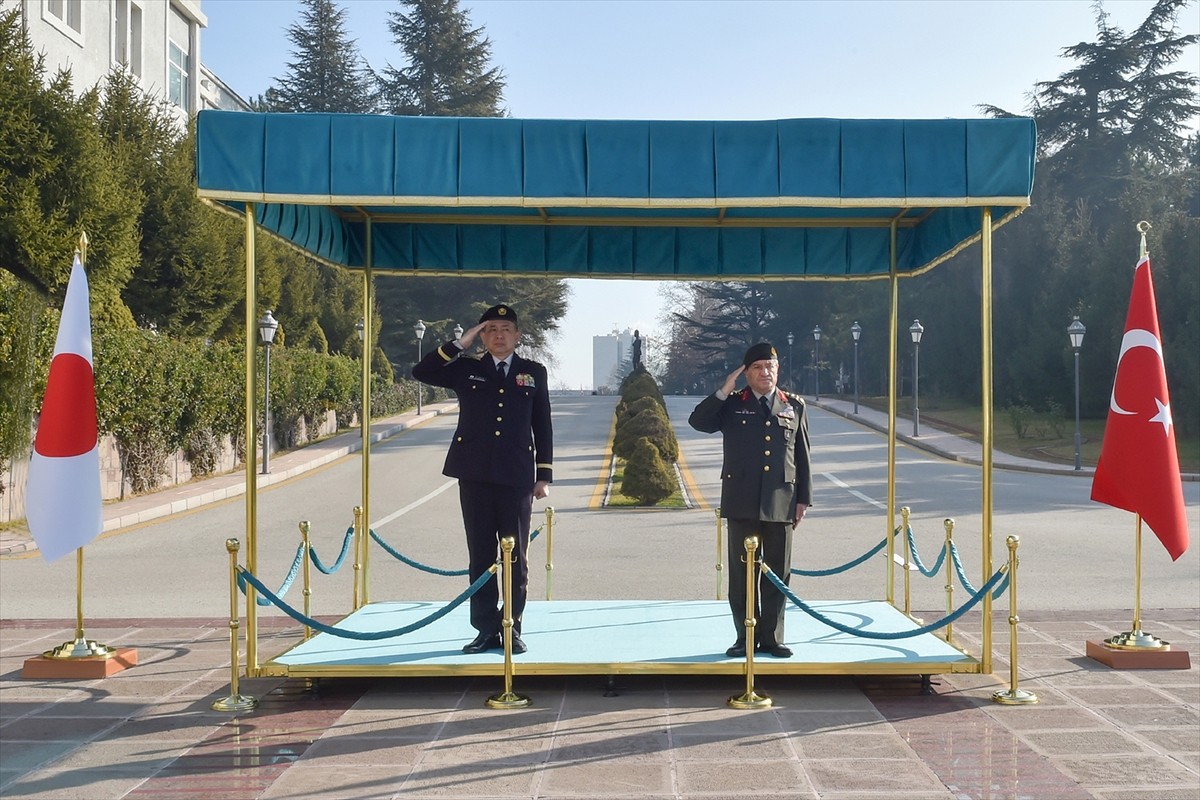 Kara Kuvvetleri Komutanı Orgeneral Selçuk Bayraktaroğlu, Japonya Öz Savunma Kuvvetleri Komutanı...