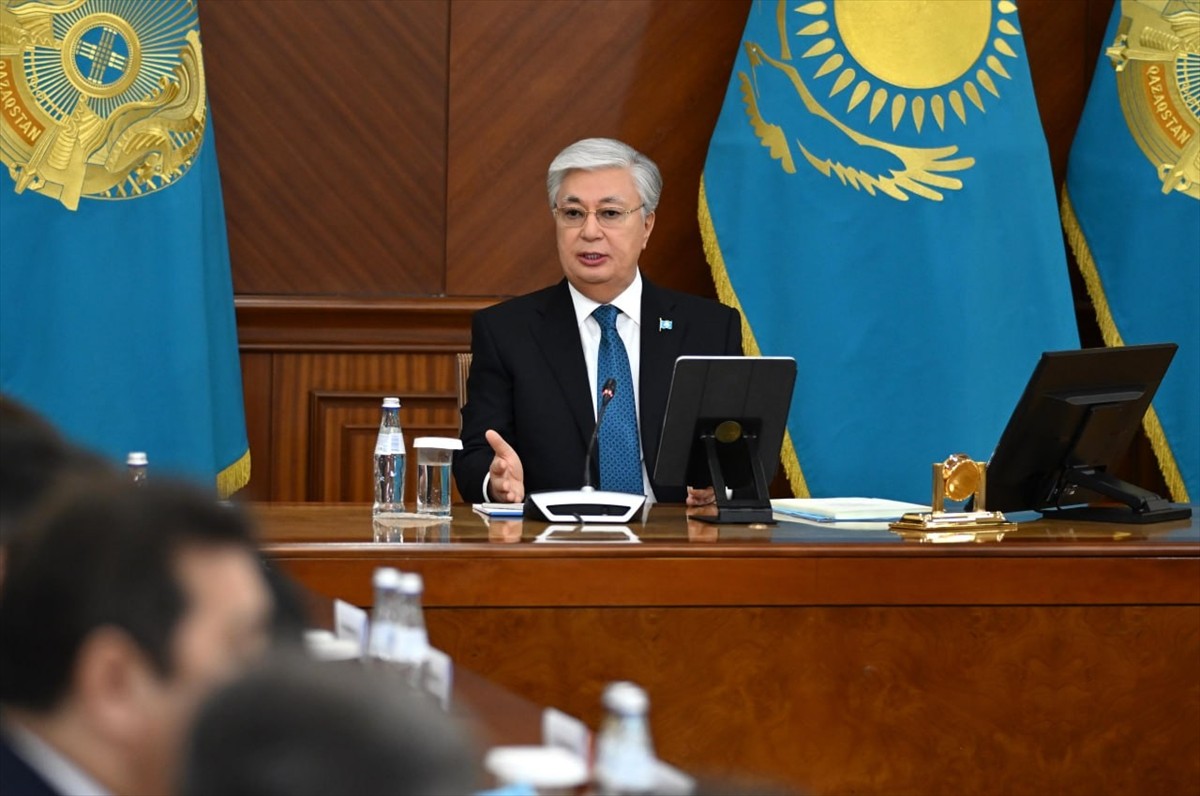 Kazakistan Cumhurbaşkanı Kasım Cömert Tokayev, hükümetin yıllık değerlendirme toplantısına...