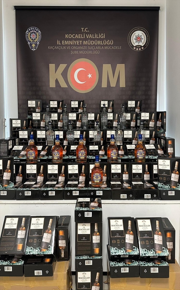 Kocaeli'de düzenlenen operasyonda 316 litre sahte içki ele geçirildi, 2 kişi gözaltına...