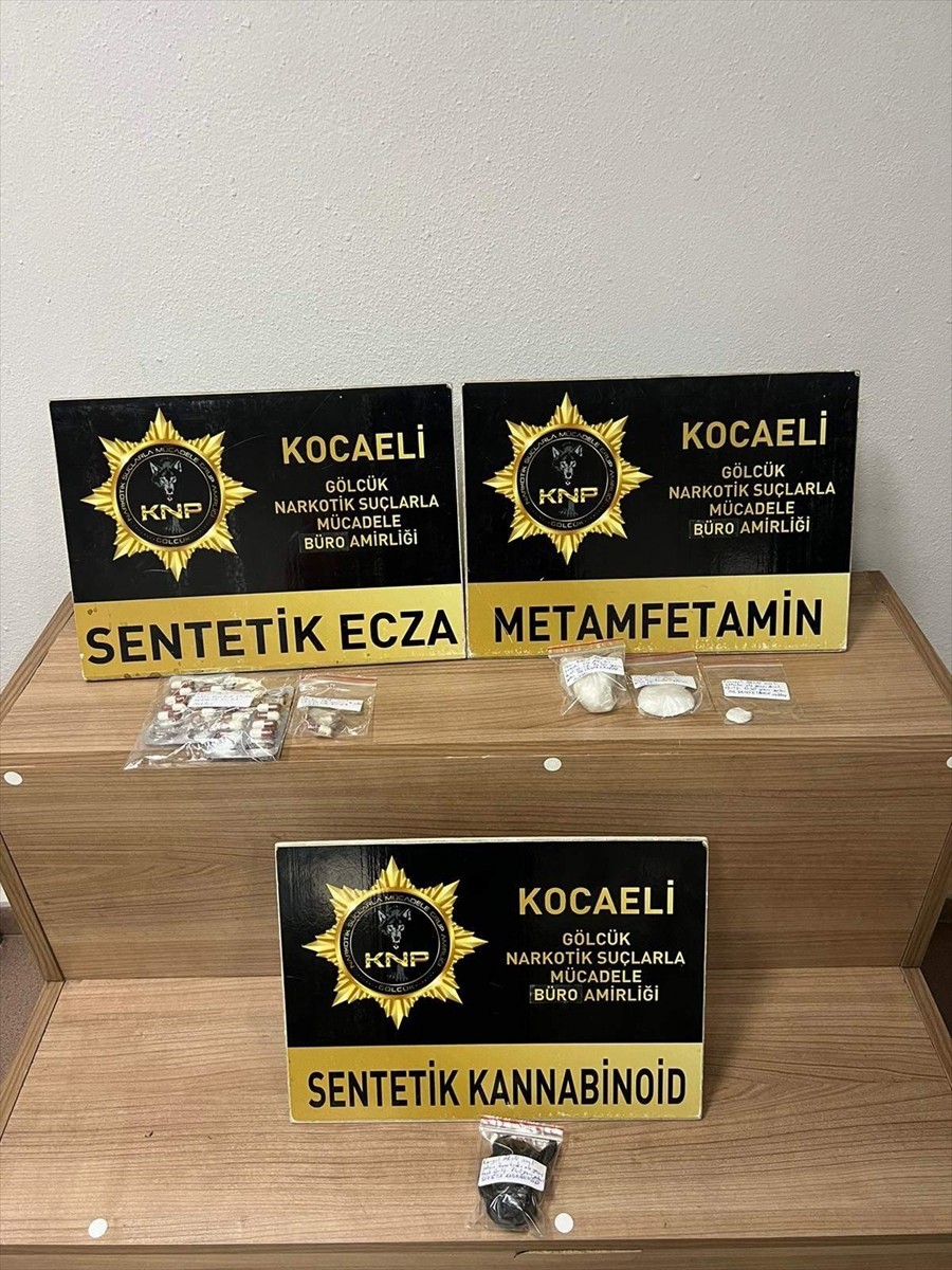 Kocaeli'de düzenlenen uyuşturucu operasyonunda gözaltına alınan 11 şüpheliden 5'i tutuklandı....