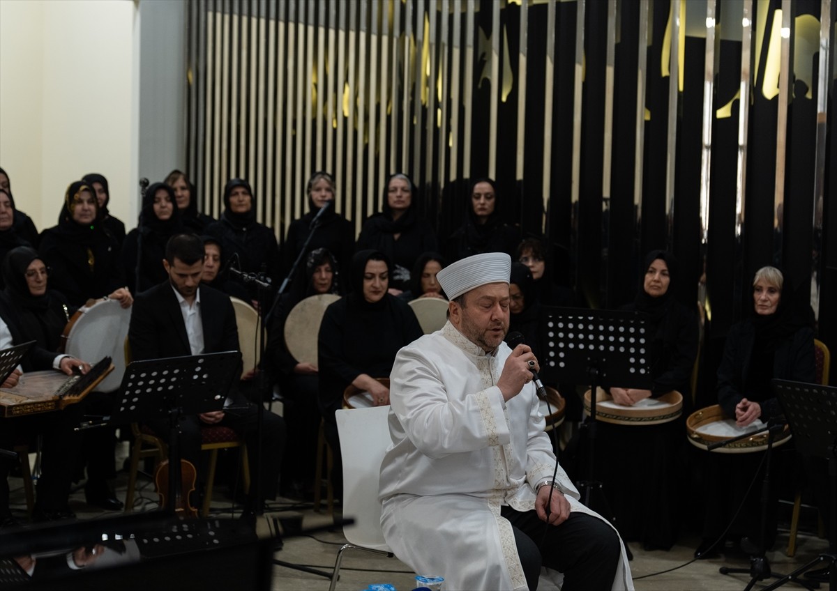 Kültür ve Turizm Bakanlığınca 15 Temmuz Demokrasi Müzesi'nde Miraç Kandili programı düzenlendi. ...