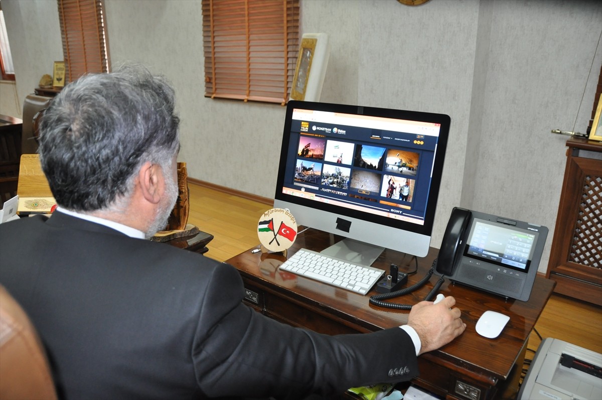 Mardin Artuklu Üniversitesi (MAÜ) Rektörü Prof. Dr. İbrahim Özcoşar, Anadolu Ajansının (AA)...