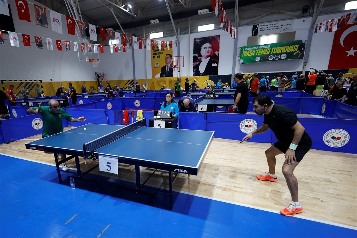 Mersin'de düzenlenen "4. Masa Tenisi Veteran Turnuvası" sona erdi. Gençlik ve Spor Bakanlığının...