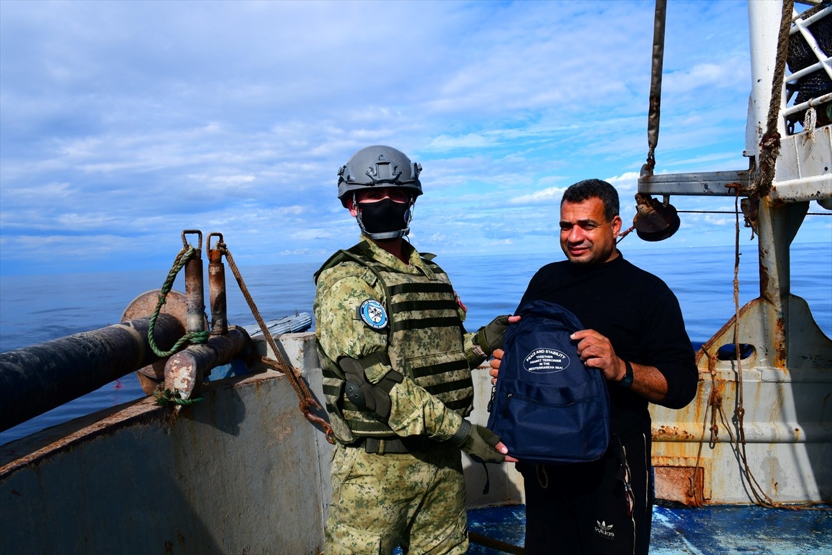 Milli Savunma Bakanlığı, TCG Salihreis fırkateyninin "Denizde Durumsal Farkındalık Yaklaşması"...