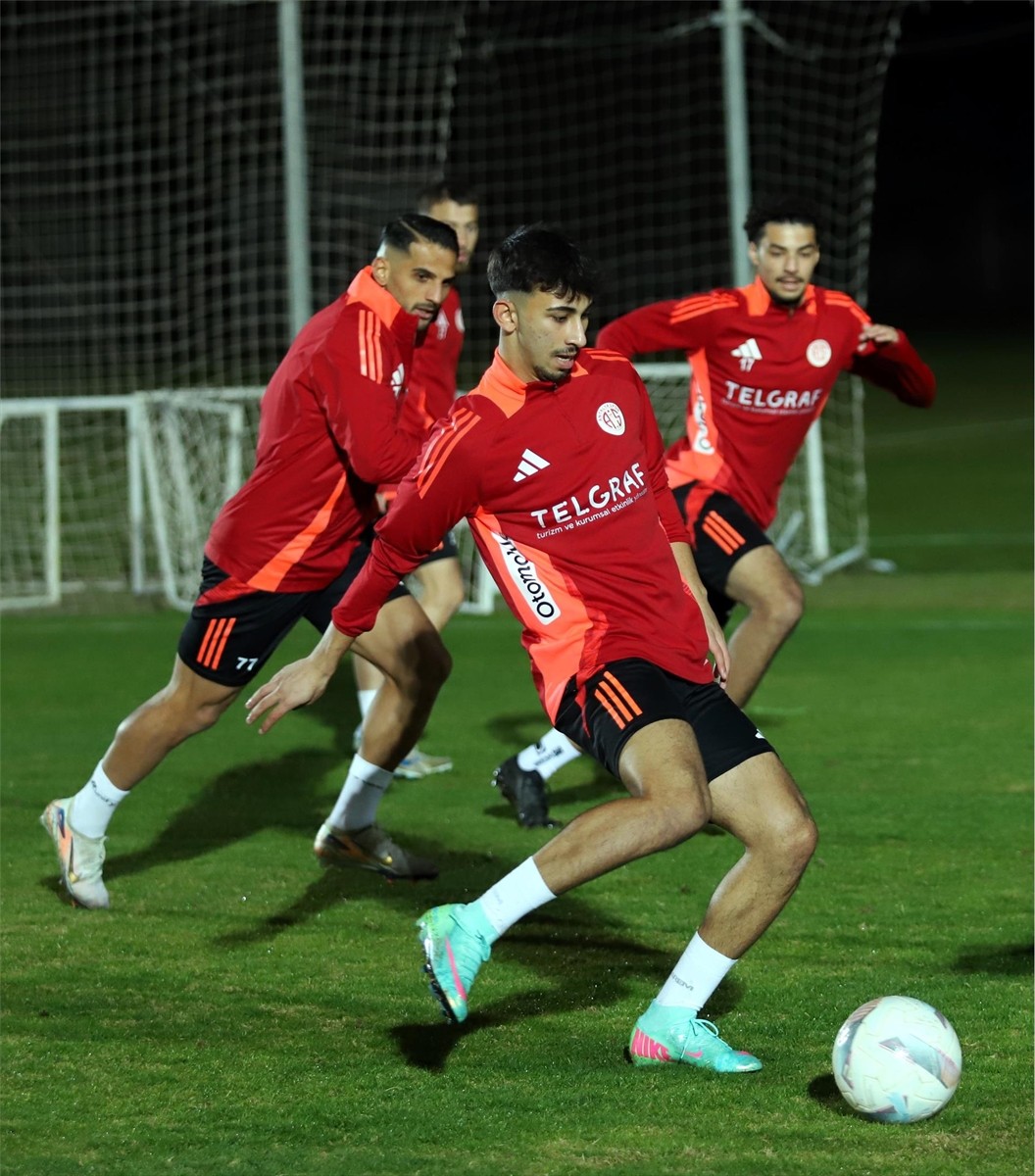 Onvo Antalyaspor, Ziraat Türkiye Kupası D Grubu'nda Kocaelispor ile yapacağı müsabakanın...