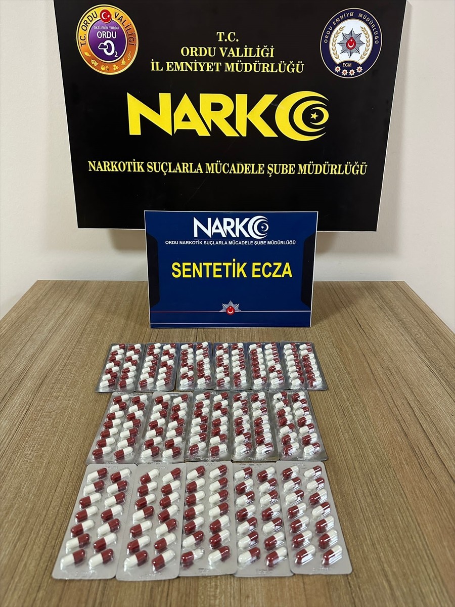 Ordu'da bir otomobilde uyuşturucu ele geçirilmesiyle ilgili gözaltına alınan 4 şüpheli tutuklandı....