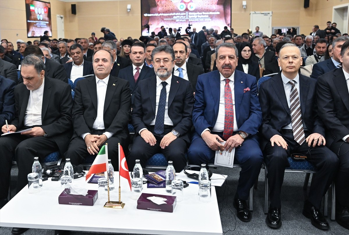 "Türkiye-İran Tarım Alanında İşbirliği Toplantısı", Türkiye Odalar ve Borsalar Birliği'nde (TOBB)...