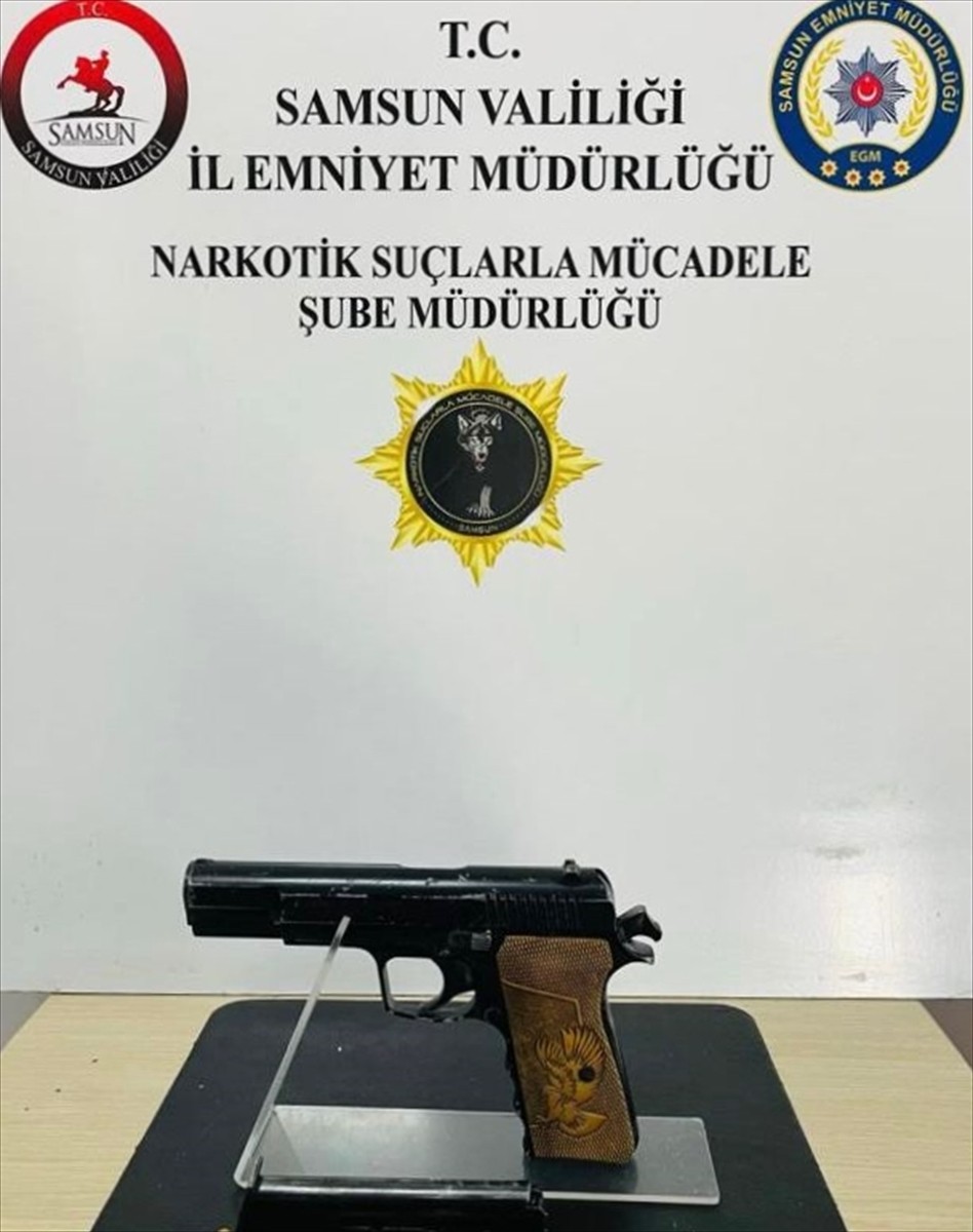 Samsun'da düzenlenen uyuşturucu operasyonunda 12 şüpheli gözaltına alındı. Operasyonda, 1128...