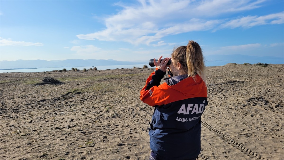 Samsun'un Çarşamba ilçesinde 22 Aralık'ta tekneyle açıldığı denizde kaybolan balıkçının bulunması...