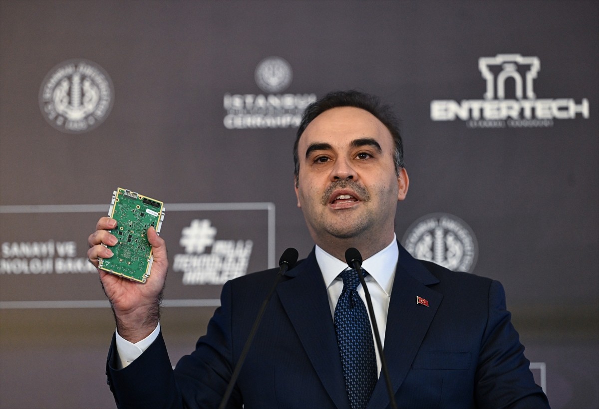 Sanayi ve Teknoloji Bakanı Mehmet Fatih Kacır, Entertech İstanbul Teknokent'in yeni binasının...