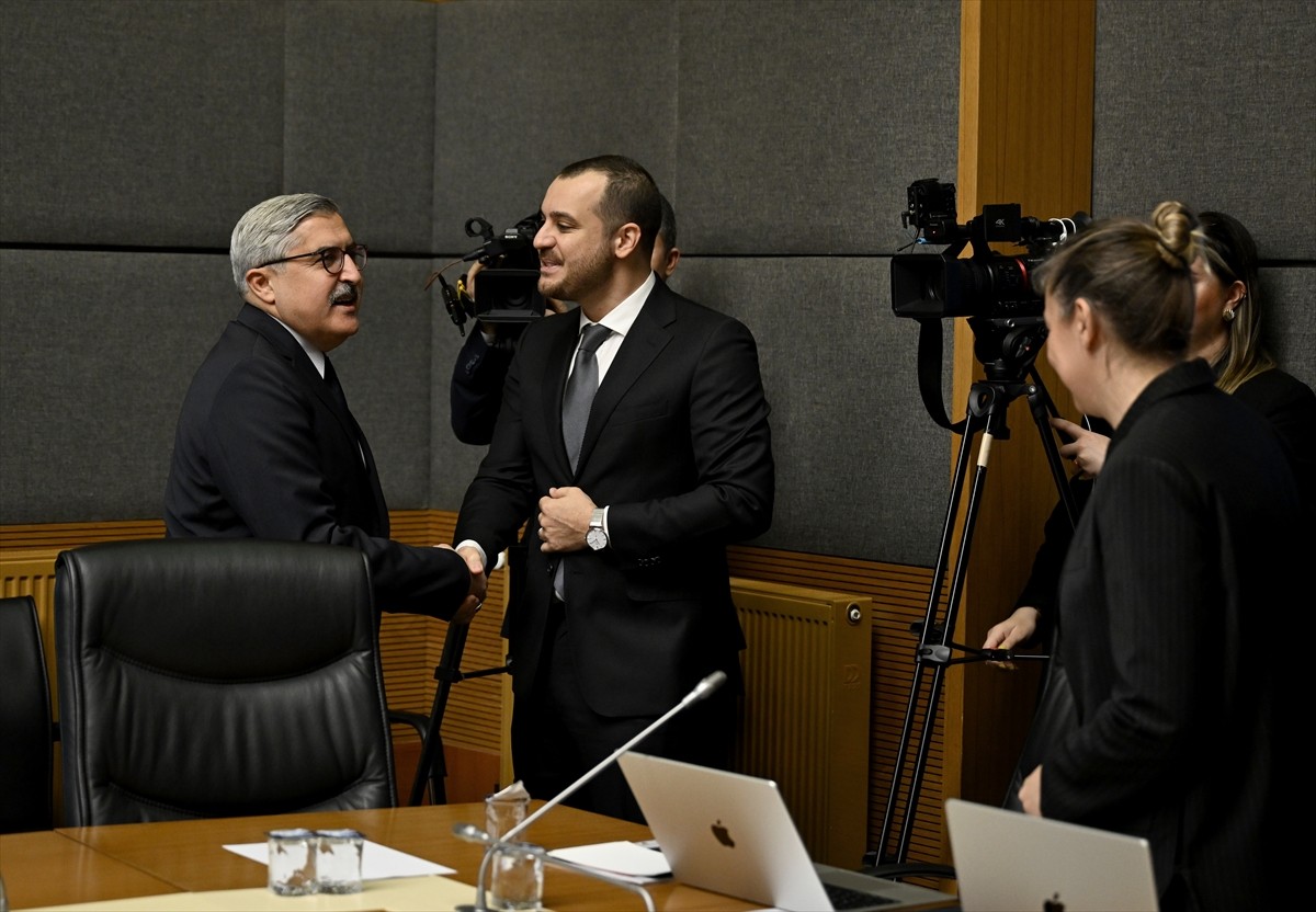 TBMM Dijital Mecralar Komisyonu, AK Parti Hatay Milletvekili Hüseyin Yayman (solda) başkanlığında...