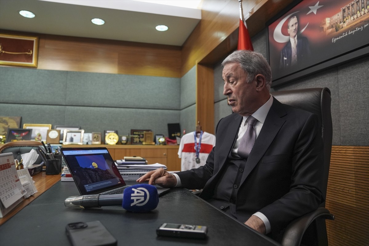 TBMM Milli Savunma Komisyonu Başkanı Hulusi Akar, Anadolu Ajansının (AA) gözünden 2024'e damga...