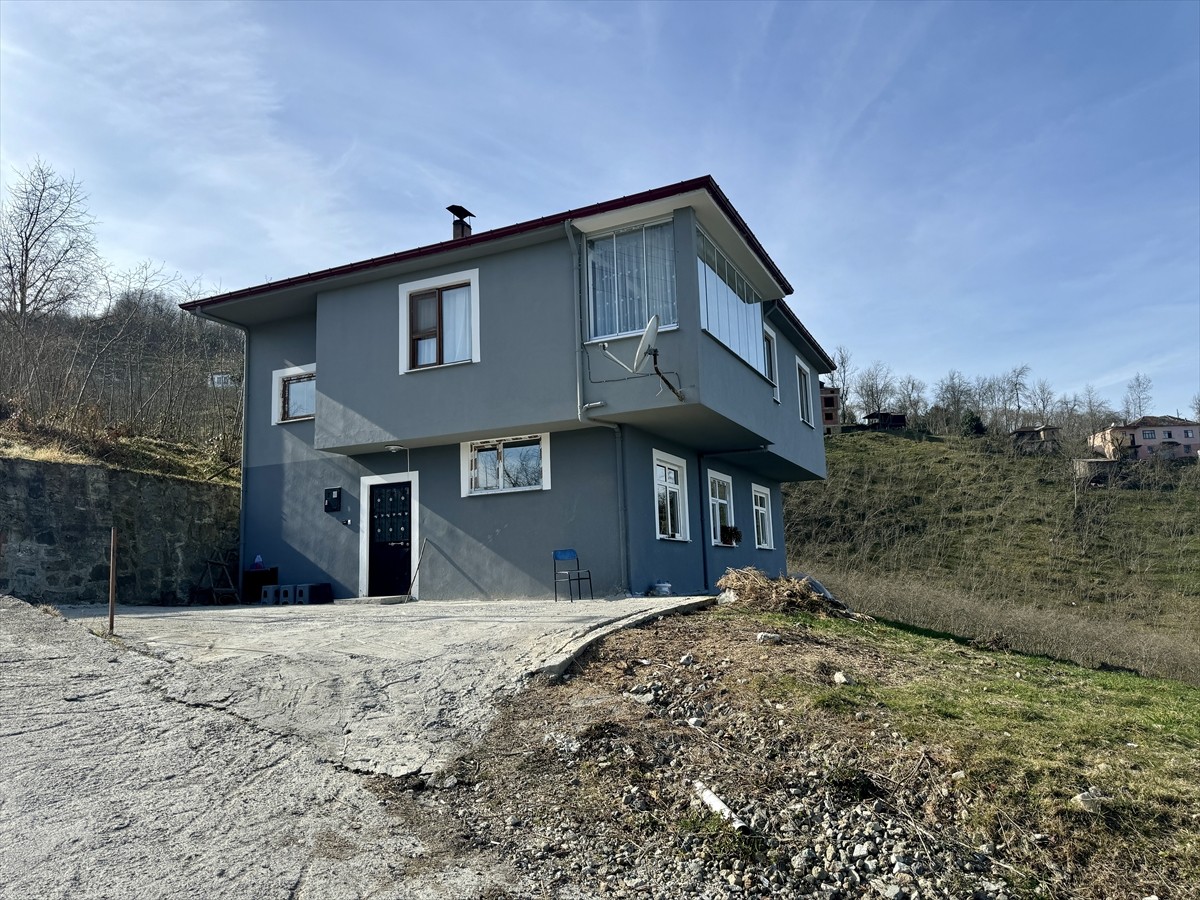 Trabzon'da sobadan sızan karbonmonoksit gazından zehirlenen anne ve kızı hayatını kaybetti. İhbar...