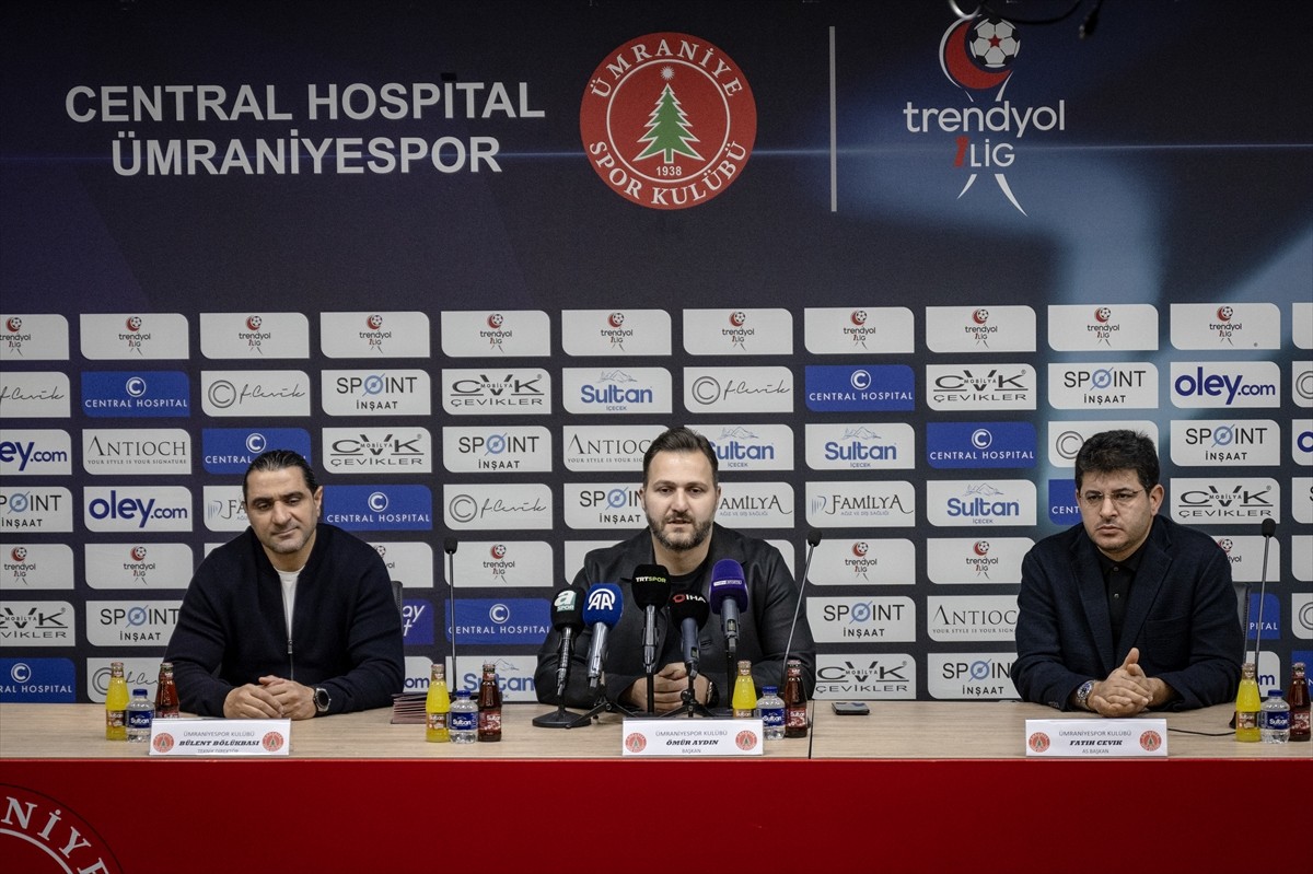 Trendyol 1. Lig ekiplerinden Central Hospital Ümraniyespor'da göreve getirilen teknik direktör...