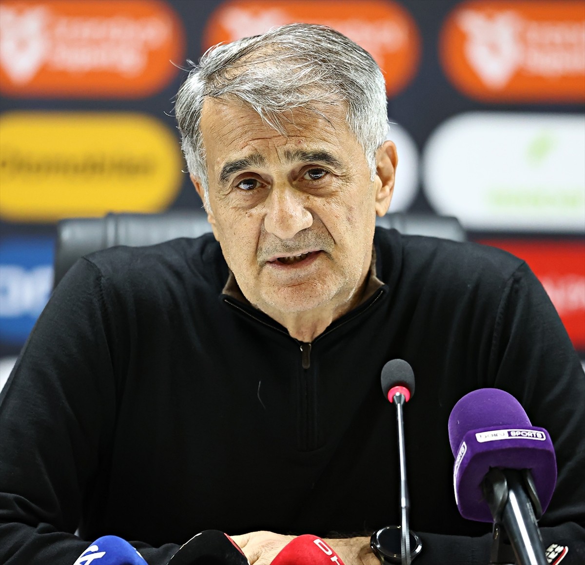 Trendyol Süper Lig'in 18. haftasında deplasmanda Reeder Samsunspor'a 2-1 mağlup olan...