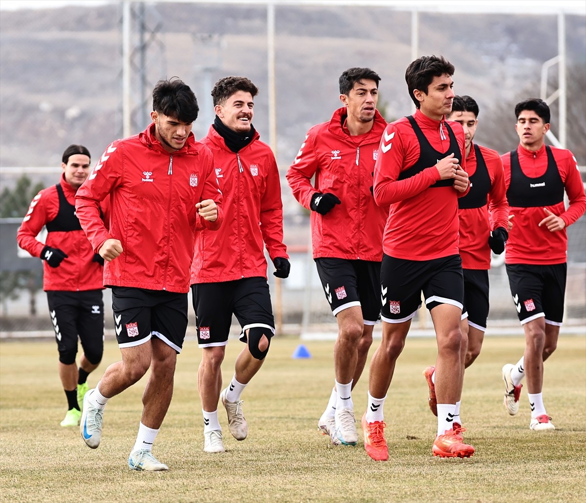 Trendyol Süper Lig'in 20. haftasında deplasmanda Trabzonspor ile karşılaşacak Net Global...