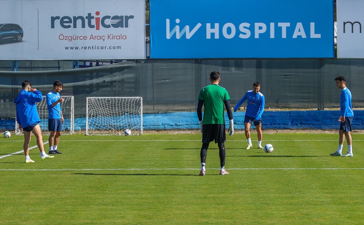 Trendyol Süper Lig'in Çukurova temsilcileri Adana Demirspor ve Atakaş Hatayspor, gösterdikleri...