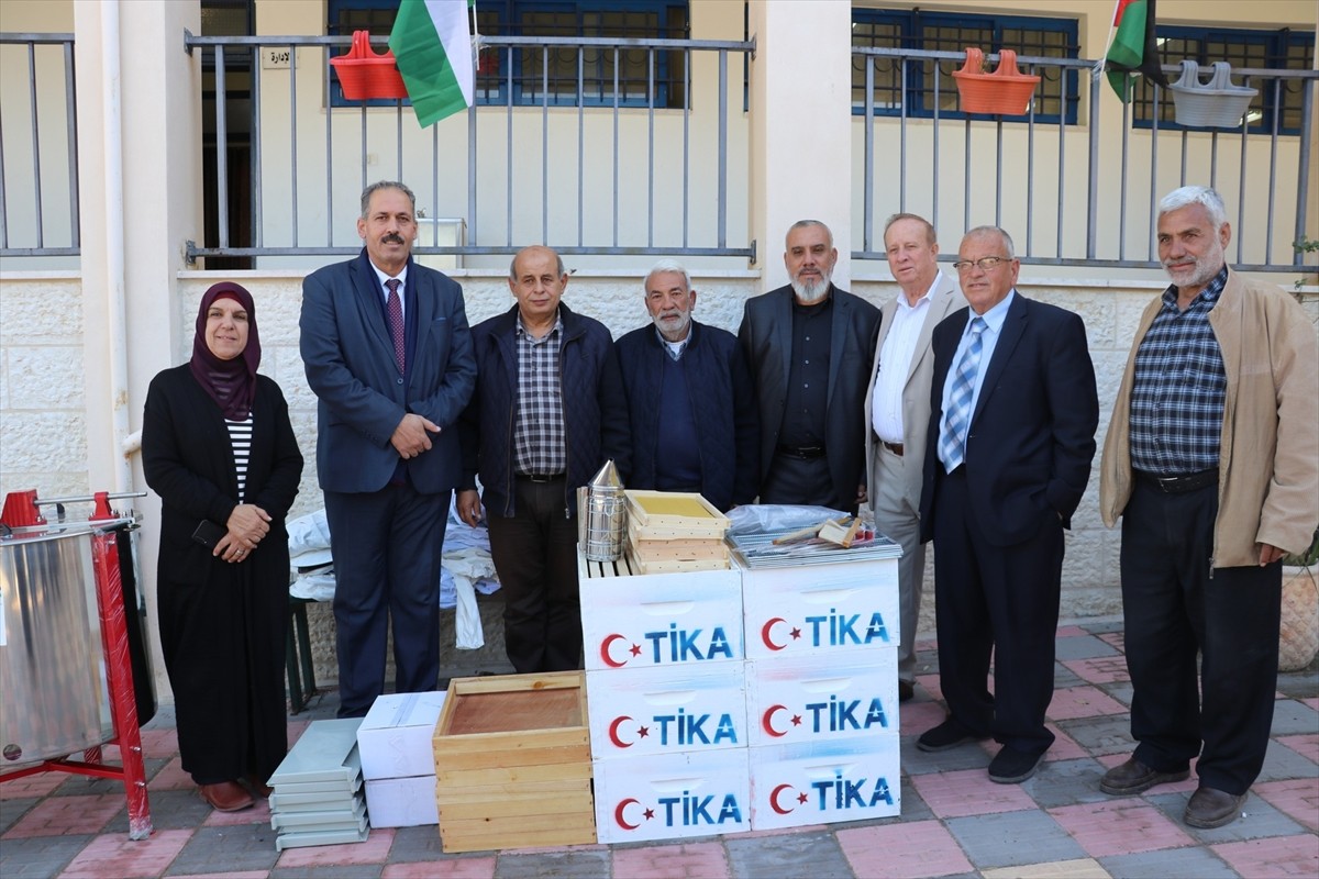 Türk İşbirliği ve Koordinasyon Ajansı Başkanlığı (TİKA), Filistin’de arıcılık sektörünün...