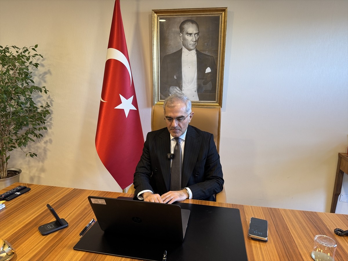 Türkiye'nin Birleşmiş Milletler (BM) Cenevre Ofisi nezdinde Daimi Temsilcisi Büyükelçi Burak...