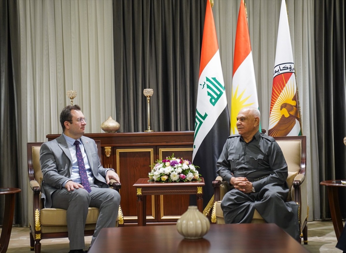 Türkiye'nin Erbil Başkonsolosu Erman Topçu, Irak Kürt Bölgesel Yönetimi (IKBY) Başkan Yardımcısı...