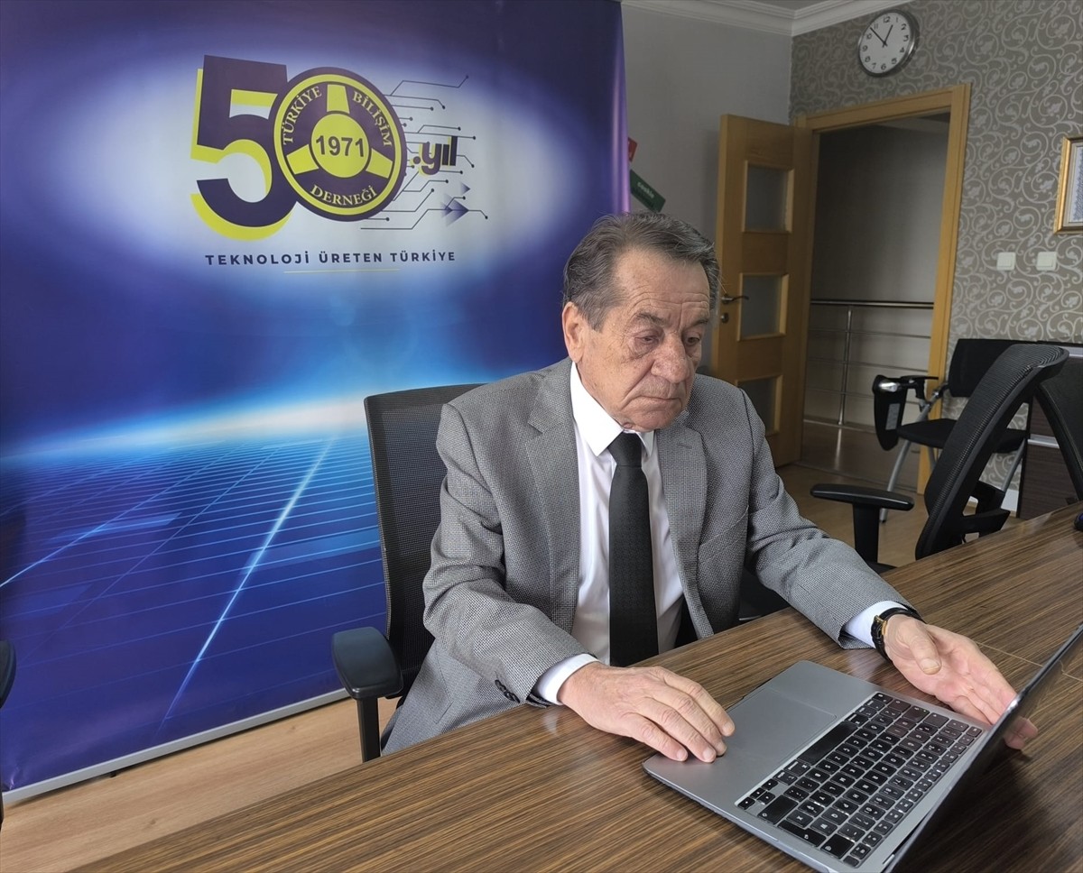 Türkiye Bilişim Derneği (TBD) Başkanı Rahmi Aktepe, Anadolu Ajansının (AA) gözünden 2024'e damga...