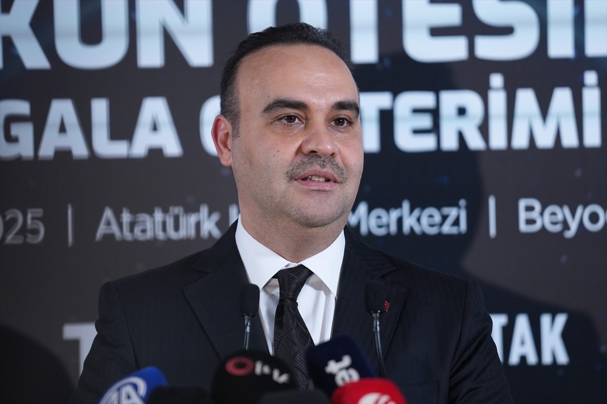 Türkiye Cumhuriyeti Cumhurbaşkanlığı, Sanayi ve Teknoloji Bakanlığı, TÜBİTAK ve Türkiye Uzay...