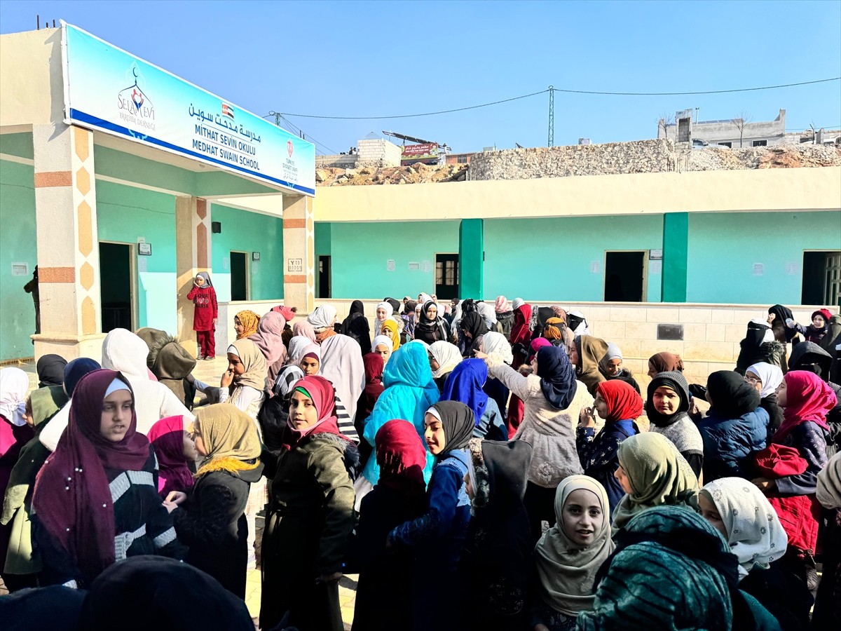 Türkiye Diyanet Vakfının (TDV) Suriye'deki okullarında 9 bine yakın öğrenci eğitim görüyor....