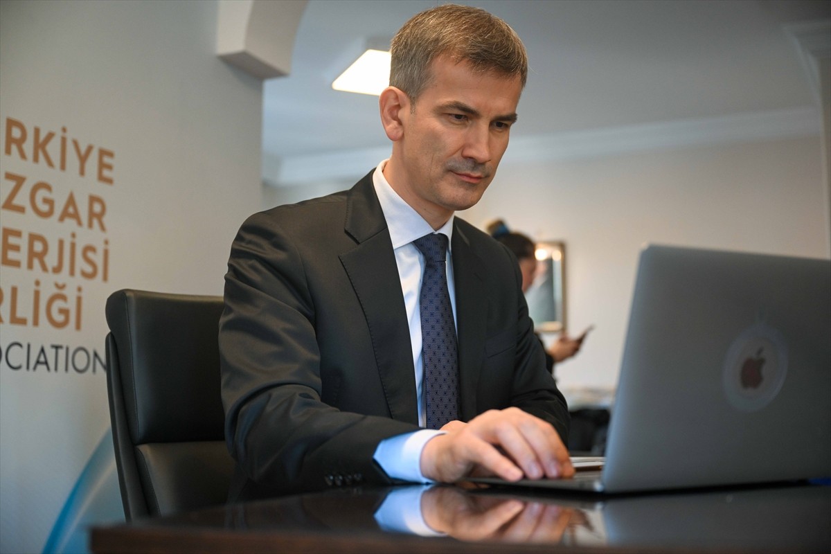 Türkiye Rüzgar Enerjisi Birliği (TÜREB) Başkanı İbrahim Erden, Anadolu Ajansının (AA) gözünden...