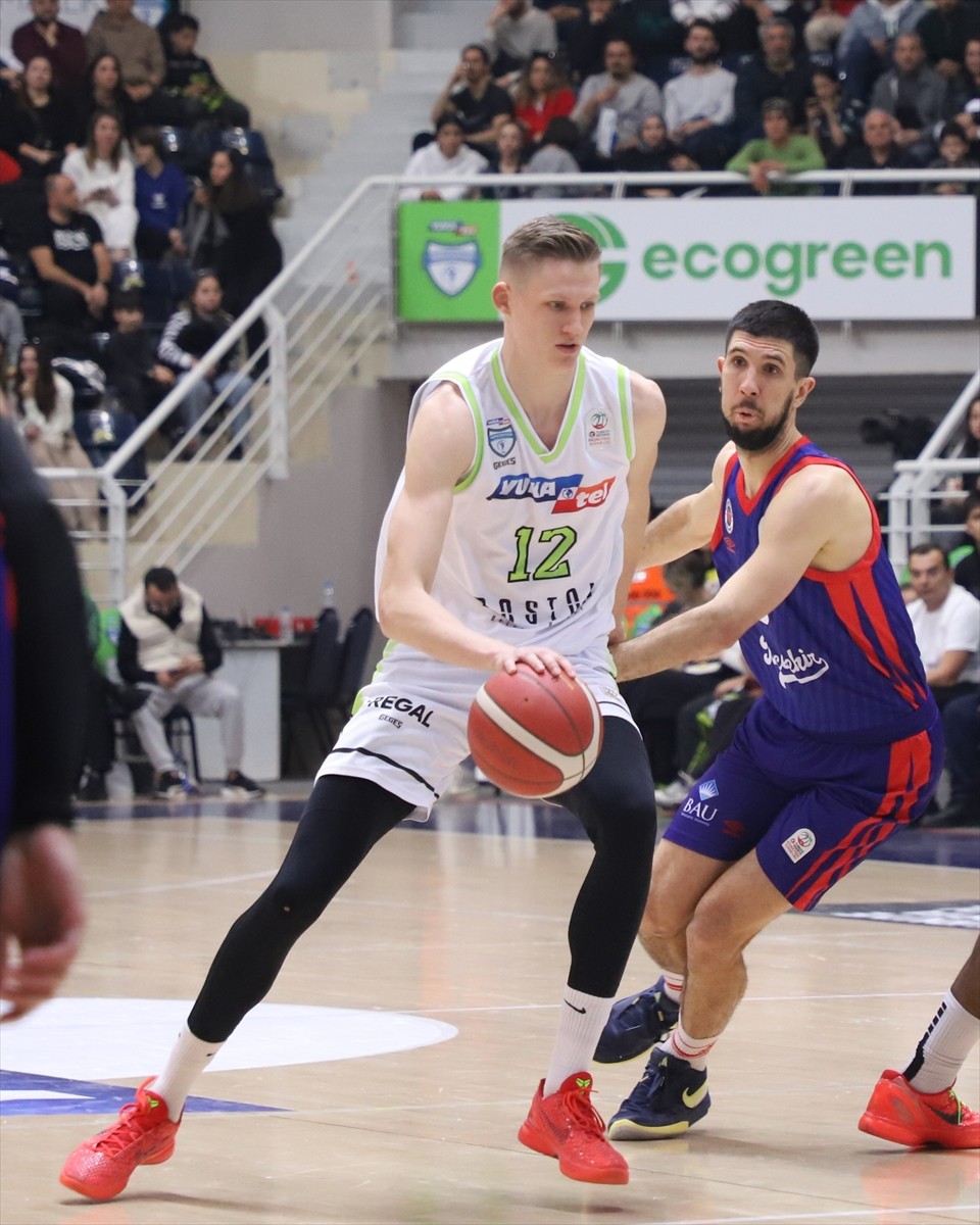 Türkiye Sigorta Basketbol Süper Ligi'nin 15. hafta maçında, Yukatel Merkezefendi Belediyesi Basket...