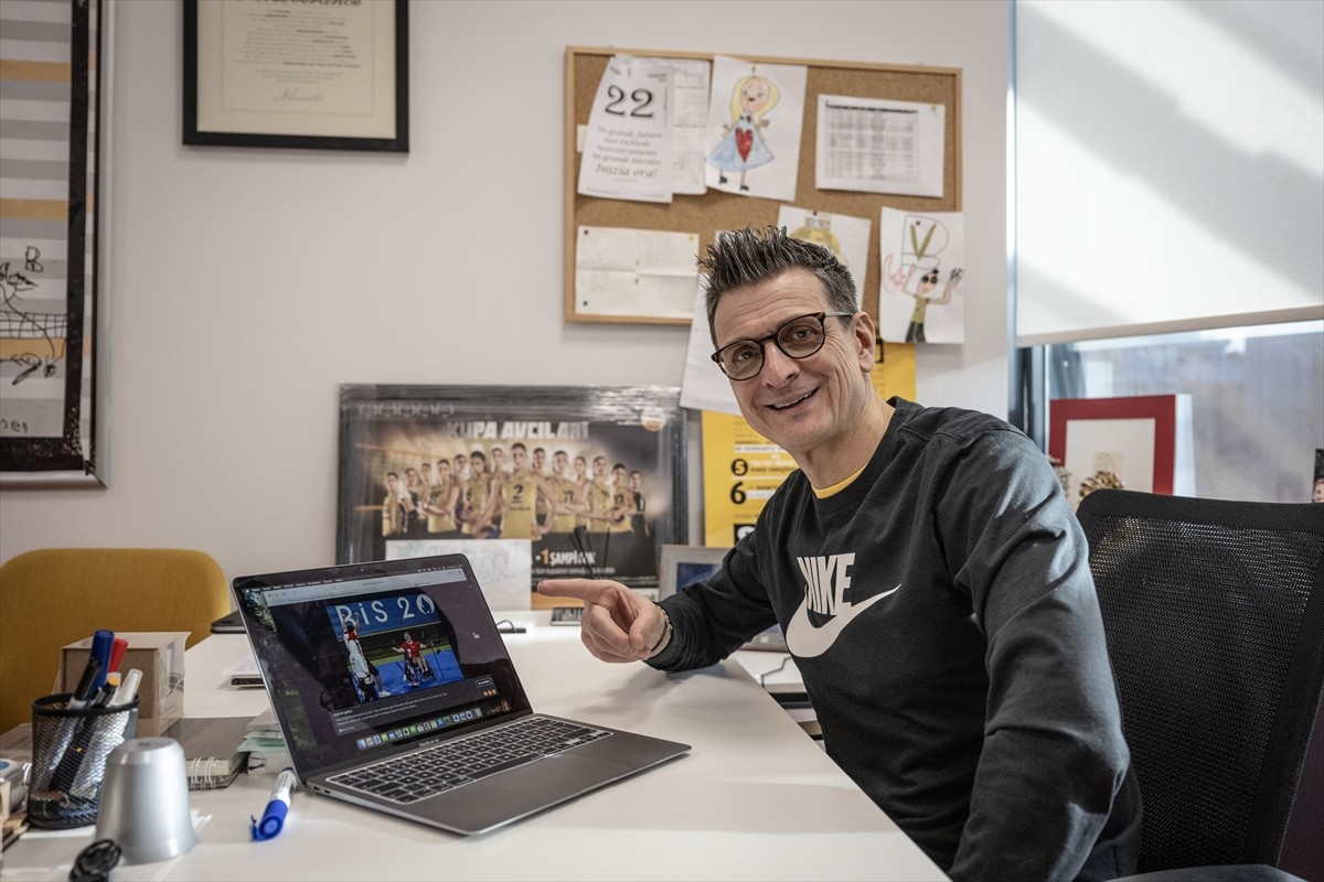 VakıfBank Kadın Voleybol Takımı Başantrenörü Giovanni Guidetti, Anadolu Ajansının (AA) gözünden...