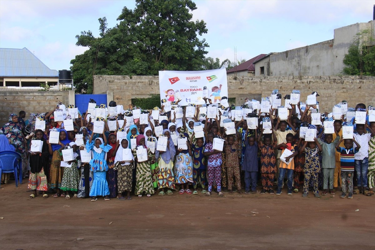 Yetim Vakfı, 2024'te 35 ülkede gerçekleştirdiği faaliyetleriyle 2 milyondan fazla kişiye yardım...