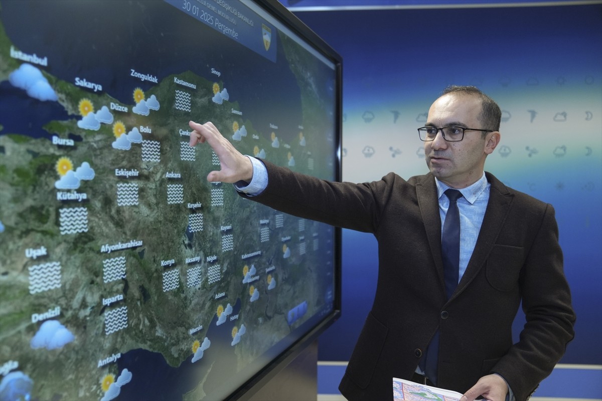 Yurt genelinde sıcaklıklar mevsim normallerinin 3 ila 5 derece üzerinde seyredecek ve hafta sonu...