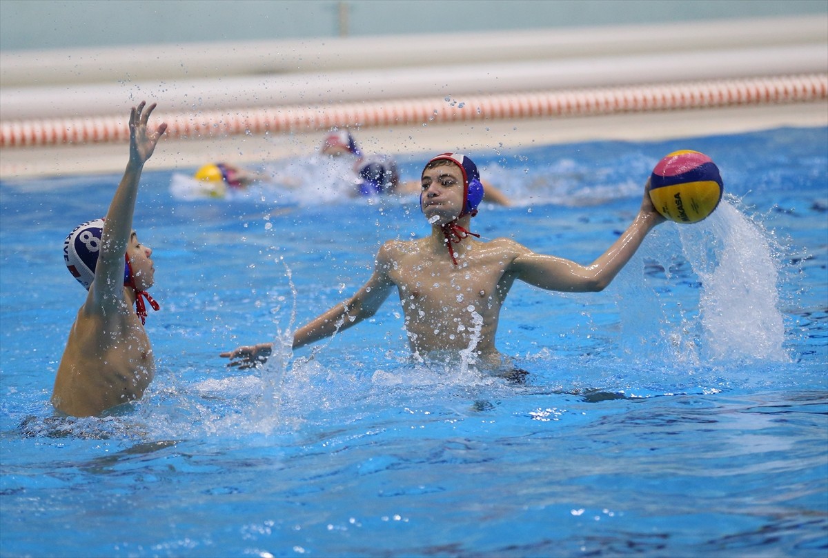 14 Yaş Altı Erkek Milli Sutopu Takımı, 2027'de yapılacak Avrupa Şampiyonası hazırlıklarının ilk...