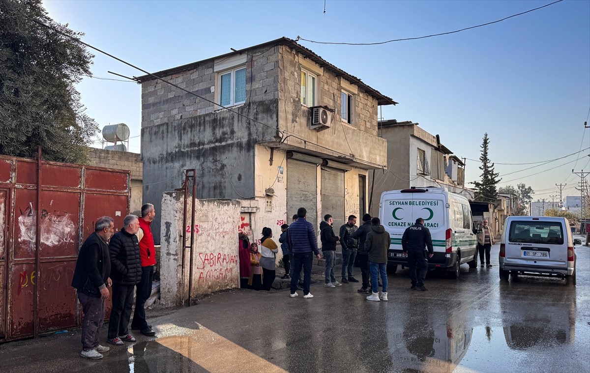 Adana'da genç bir kadın evinde av tüfeğiyle vurularak ölmüş halde bulundu, dini nikahlı eşi...